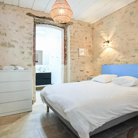 Gorgeous Home In Saint-Vaast-La-Hougue With Wifi Exterior photo