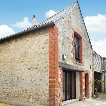 Gorgeous Home In Saint-Vaast-La-Hougue With Wifi Exterior photo